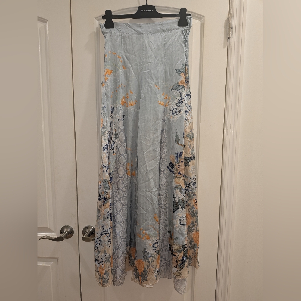 B3. NWOT CAMILLA FRASER FANTASIA SILK FLARE PANTS WITH LACE UP SIDE - Picture 12 of 16